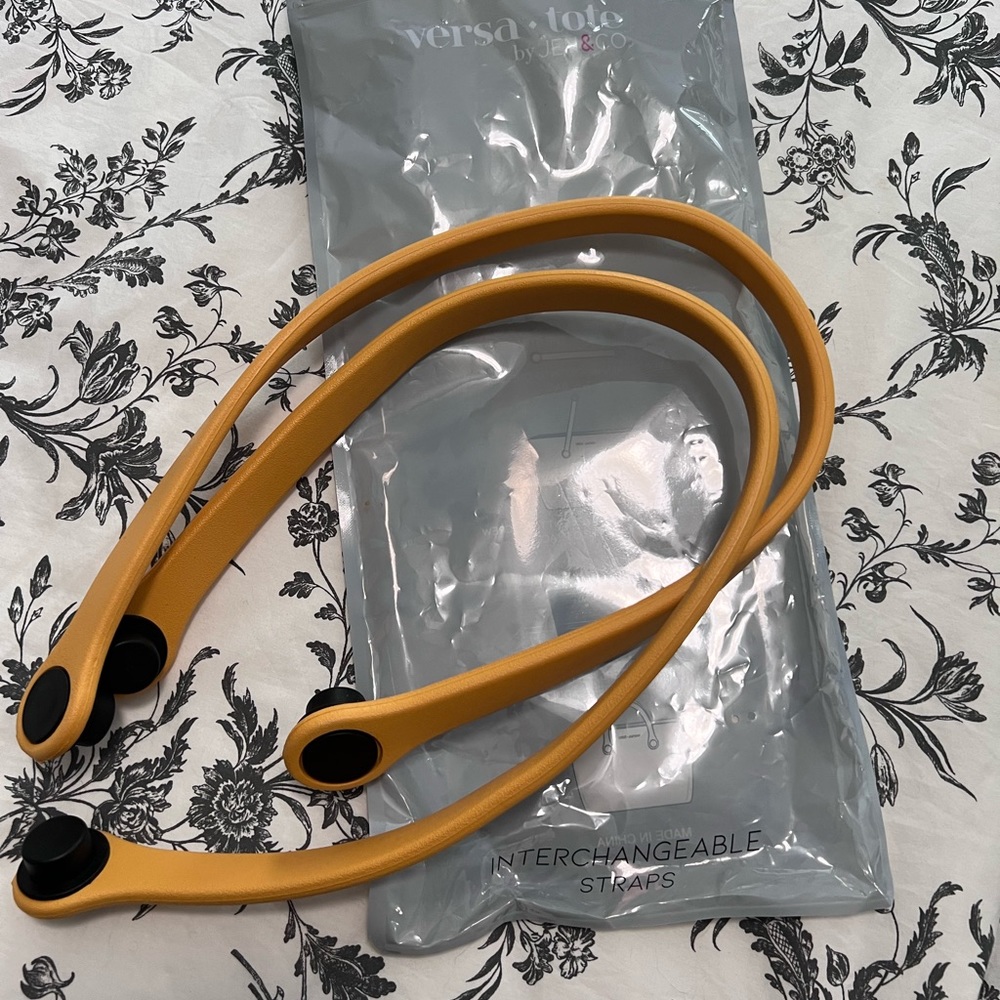 Versa tote straps